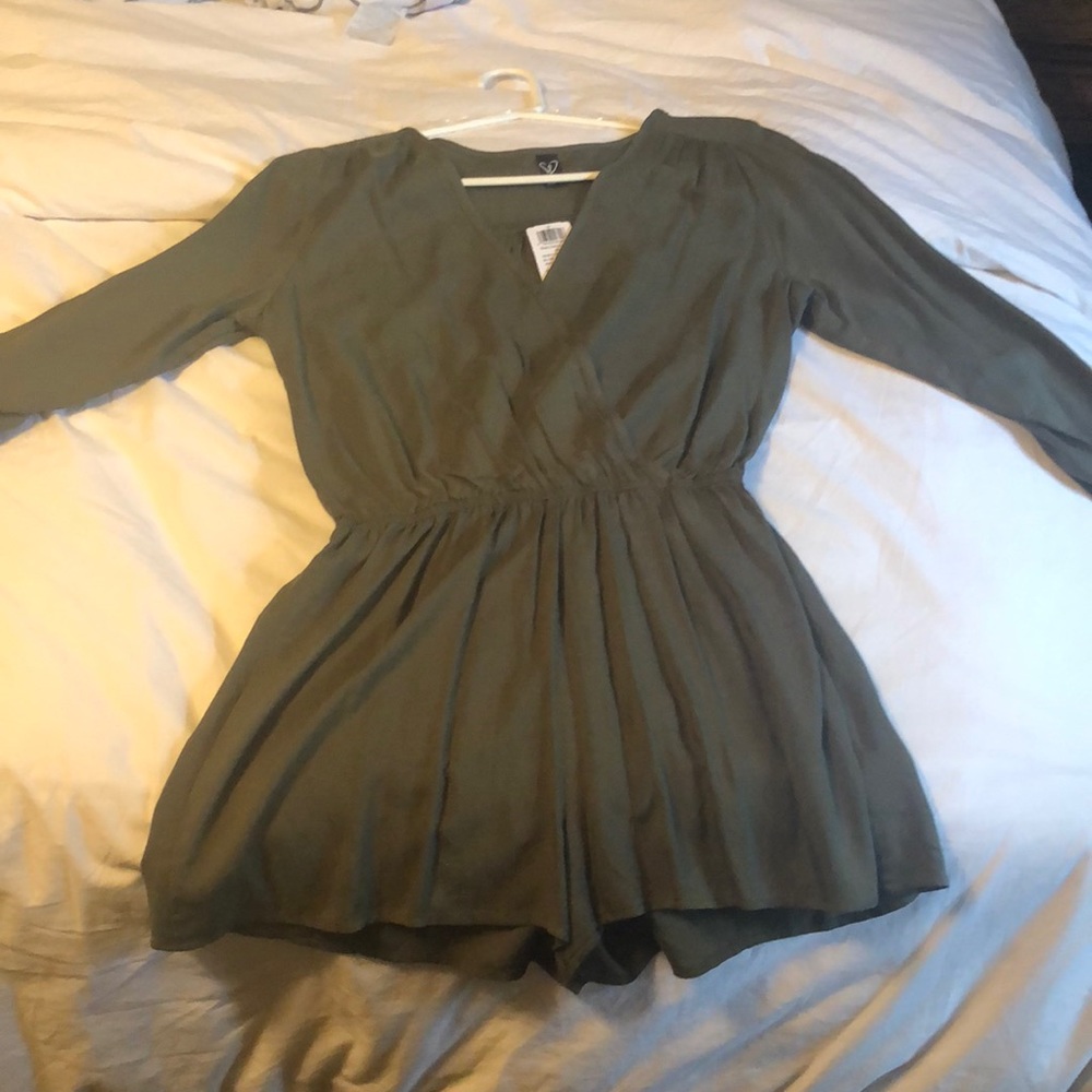 romper size medium.